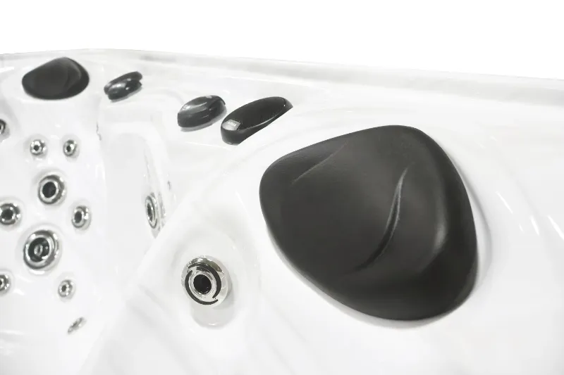 Dr. Wellness G-6 Spa | WMP3 Audio System | Aqua Living
