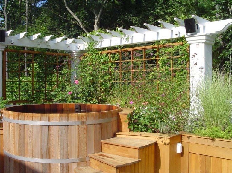 15 stunning hot tub landscaping ideas